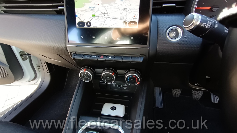 Renault Clio Iconic Diesel (3)